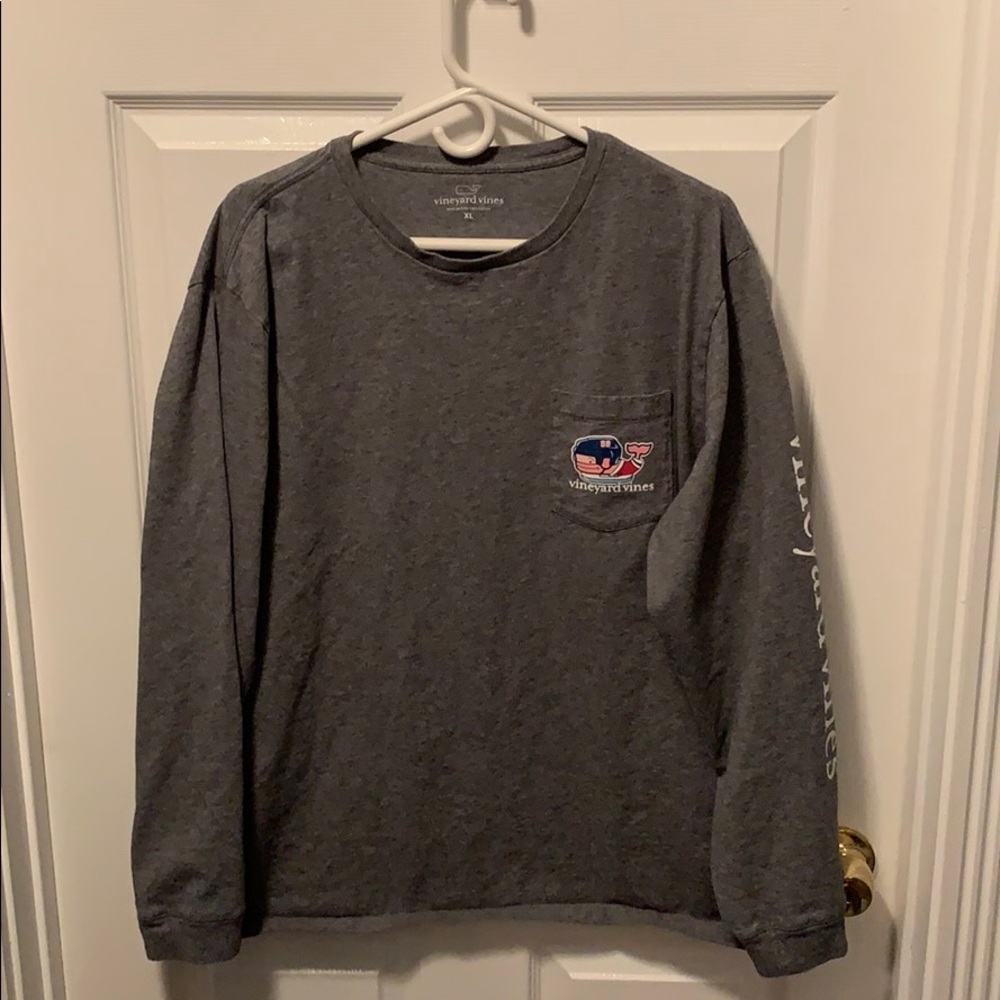 Vineyard Vines LS shirt